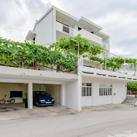 Apartments Flor De Lis Podstrana Esterno foto